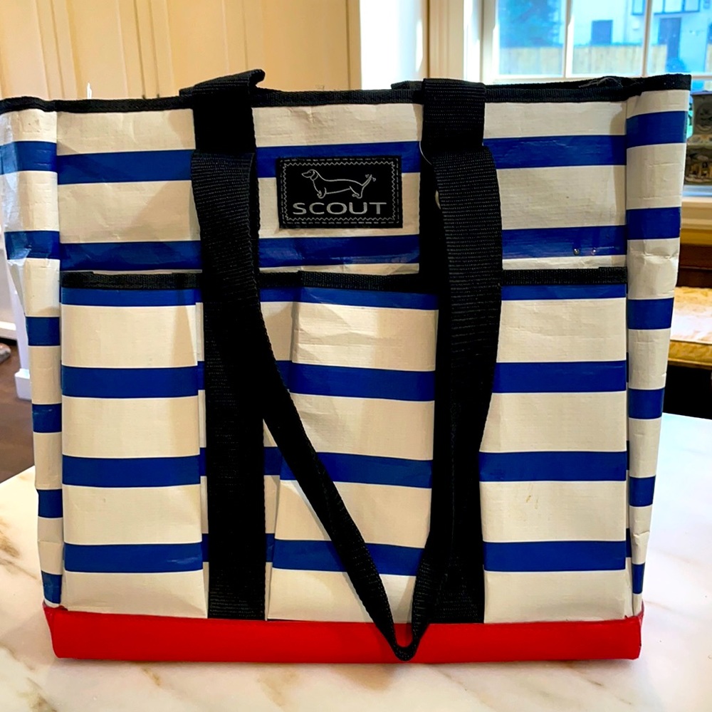 Scout bag blue white red